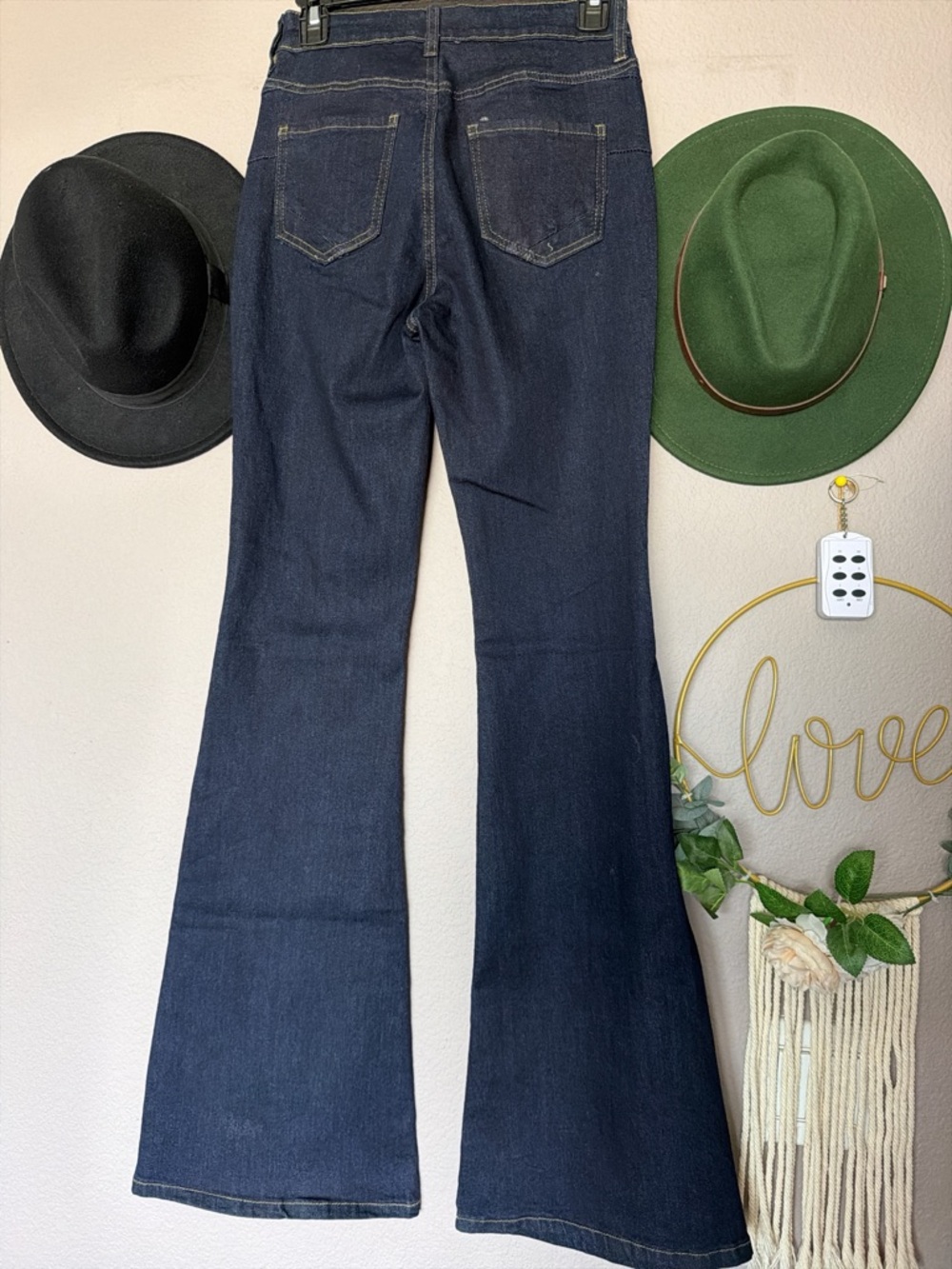 FashionNova Low Rise Bootcut Jeans - Picture 3 of 3